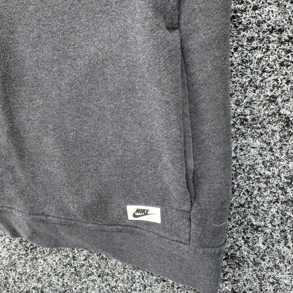 Nike sportswear crewneck